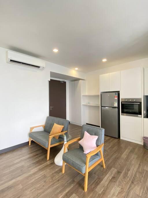 Rm100 Only @ Landmark Residence 2, Budget Stay, Near Cherasbalakongc180 Kajang Exterior photo