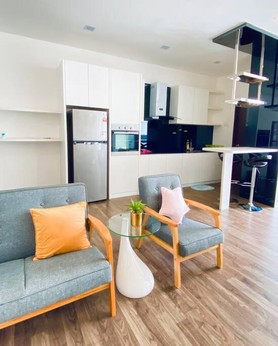 Rm100 Only @ Landmark Residence 2, Budget Stay, Near Cherasbalakongc180 Kajang Exterior photo